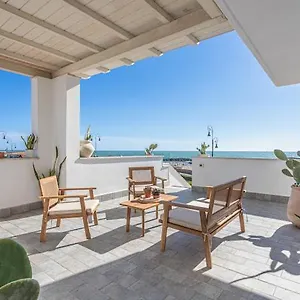 Casa Mira Luxury Sea House Fco Airport Apartment Fiumicino